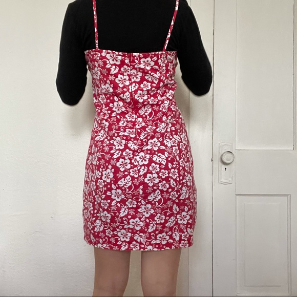 Hibiscus red white spaghetti strap sundress - No Boundaries ( medium ) - Picture 2 of 4